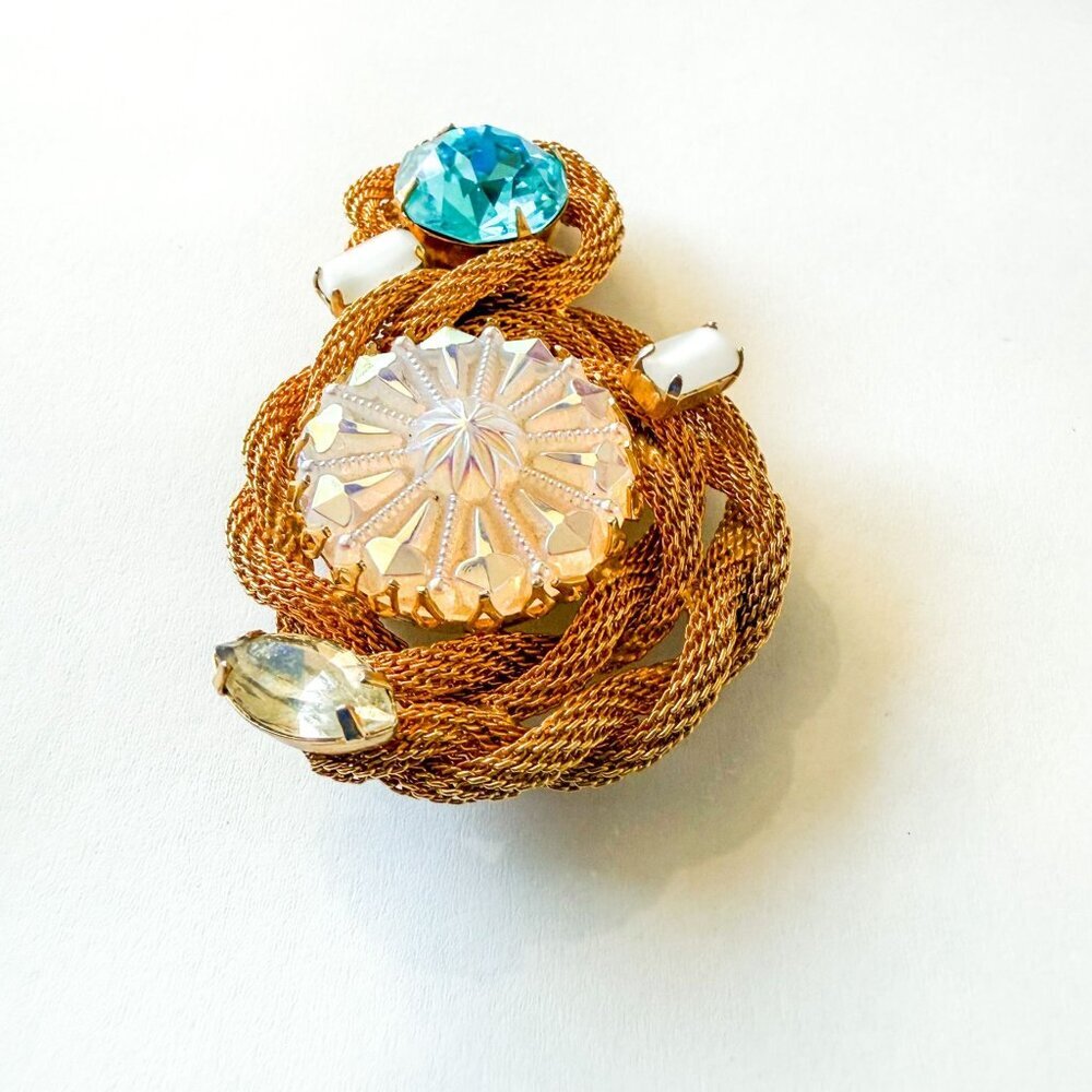 Vintage Hobe Gold Tone Mesh Cord Brooch Faux Opal Teal Crystals - Picture 2 of 7